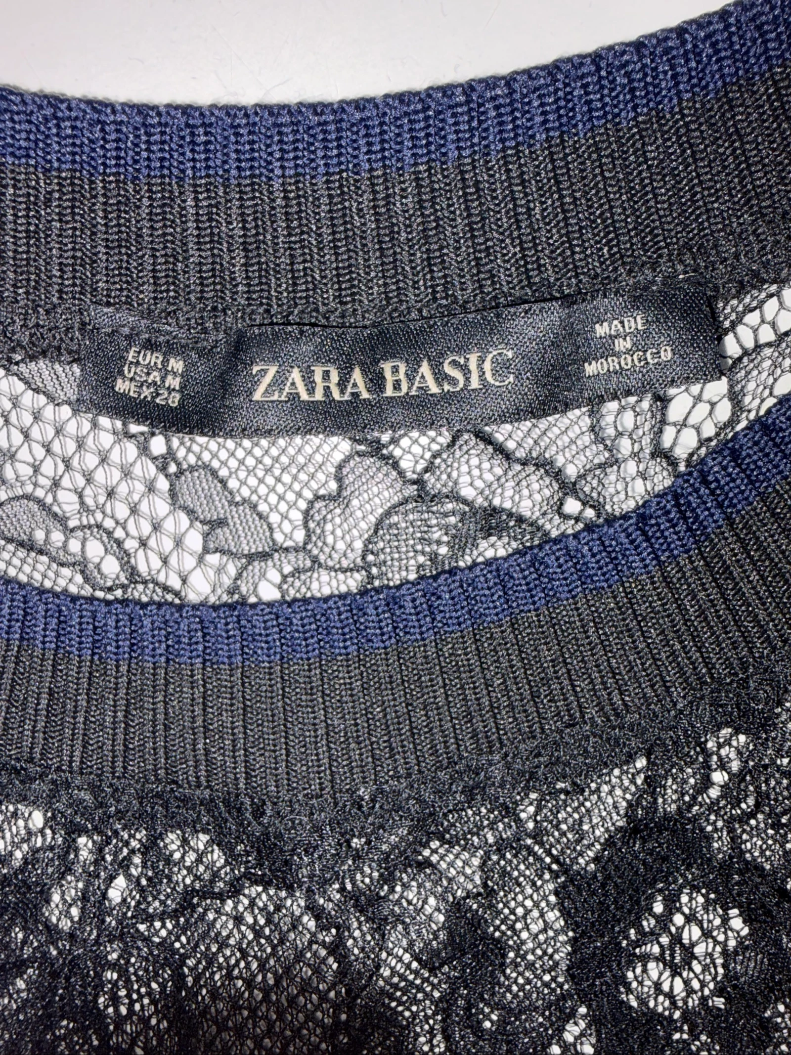 Vestido curto Zara de renda e bimaterial - Tamanho M – photo 3